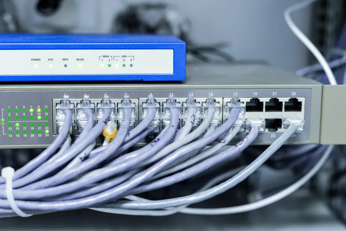 network switch with cable